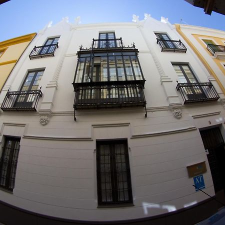 Life Apartments Alberto Lista Siviglia Esterno foto