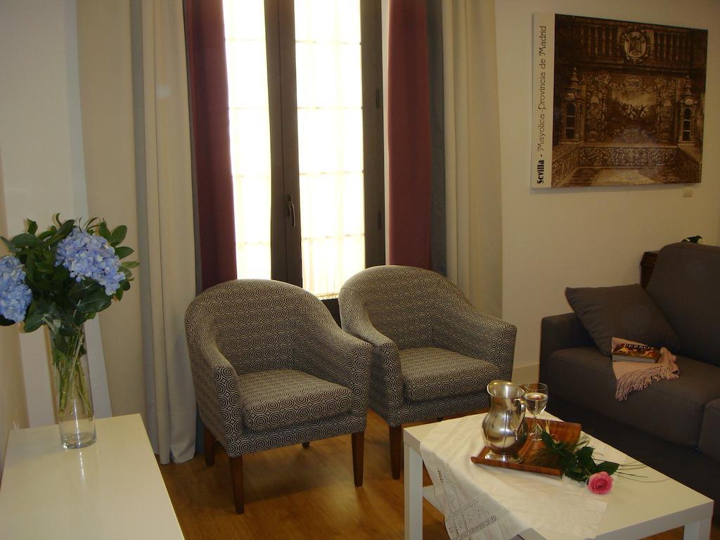 Life Apartments Alberto Lista Siviglia Esterno foto